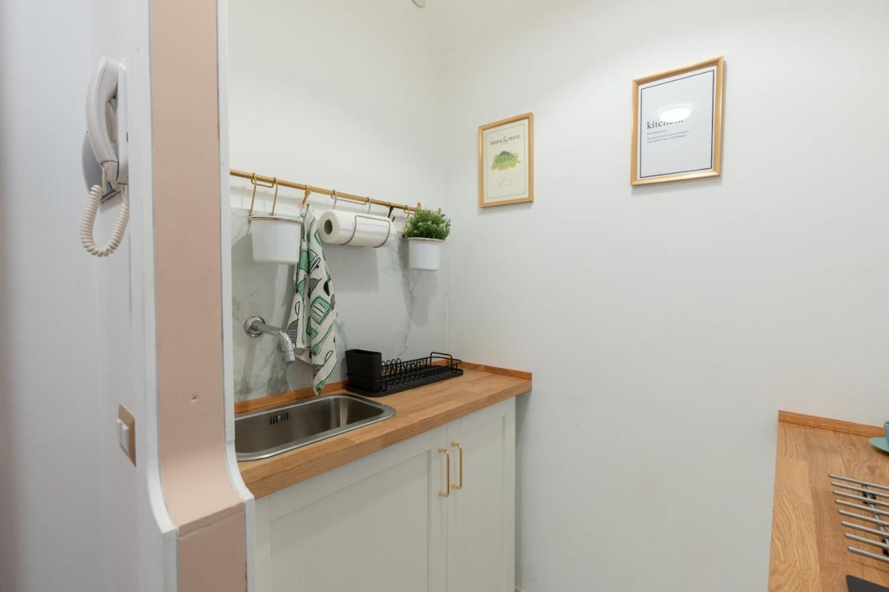 Amalia'S House, Cozy Studio Apartment In Brera Milan Bagian luar foto